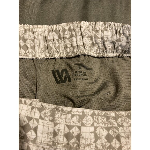 VRST Men's 5” Resort Short Print White/Silver Stamped Geo Size M NWT - Picture 14 of 14